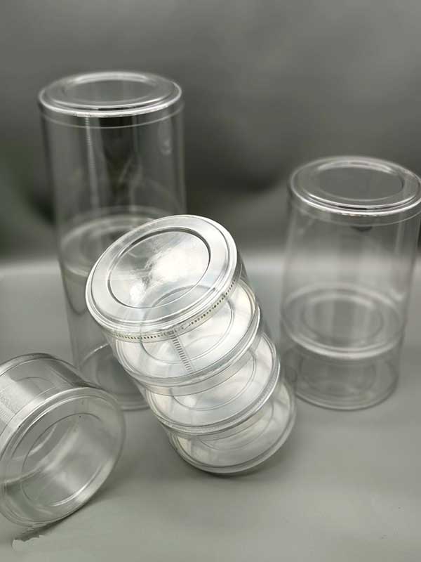 Runde Dosen für Kekse und Teegebäck